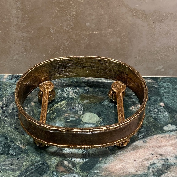 Mike and Ally Ming Soap Dish and Tumbler - Picture 6 of 14